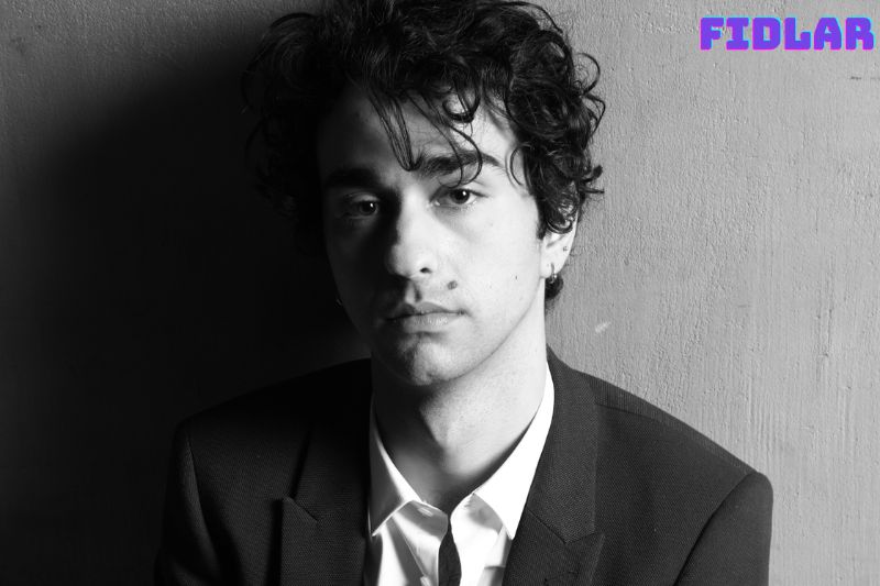 FAQs about Alex Wolff
